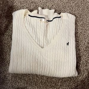 Women’s Old Navy V-neck sweater
